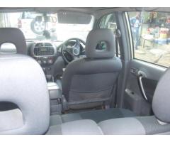 Rav4 intermédiaire Toyota Sans Plaque Climatisée