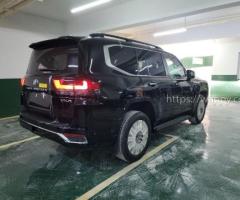 Toyota LandCruiser Vxr - Image 4
